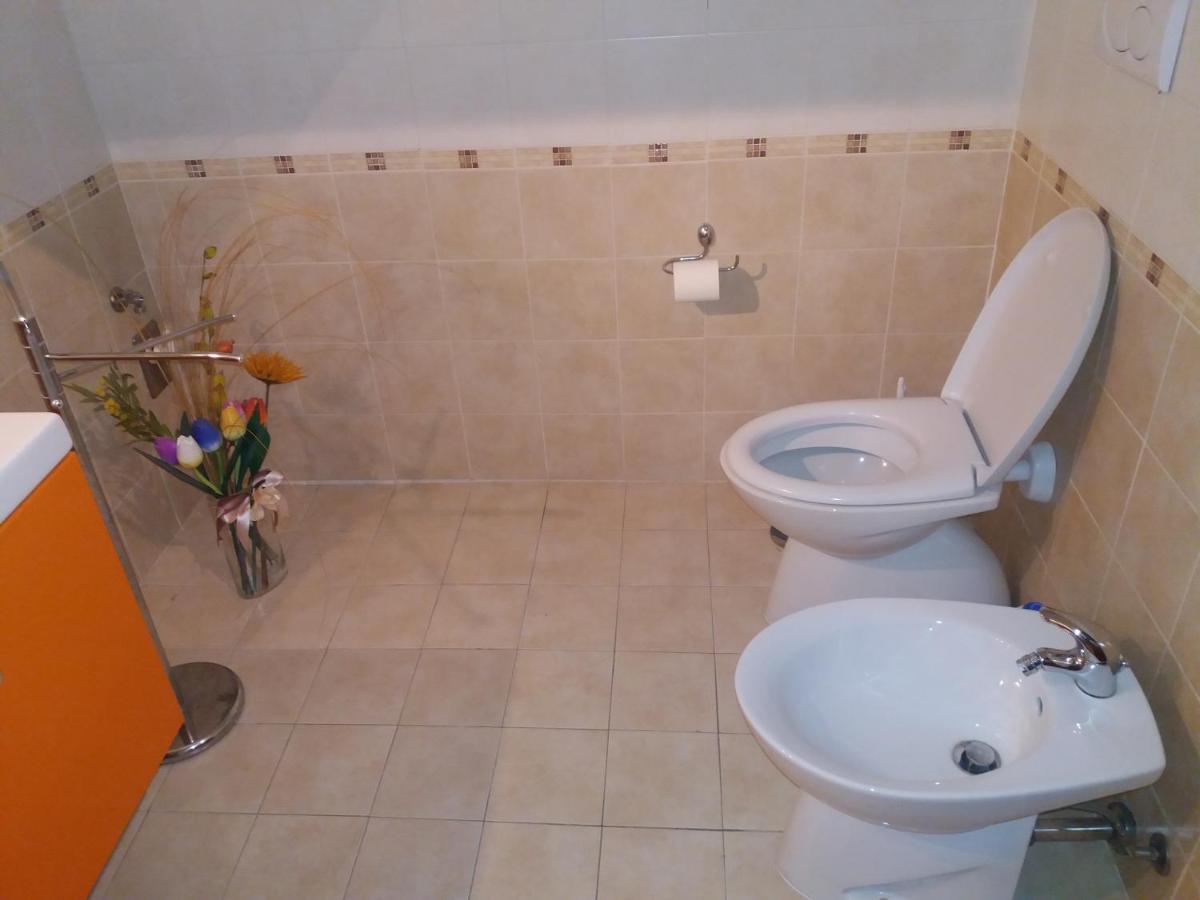 Apartmán Tana Per Gli Ospiti Terni Exteriér fotografie