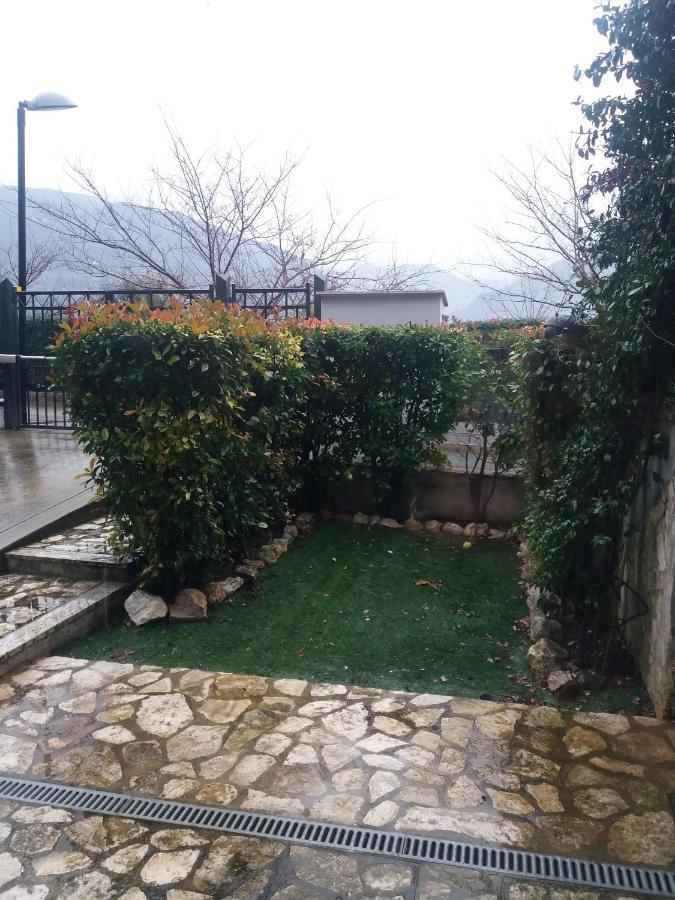 Apartmán Tana Per Gli Ospiti Terni Exteriér fotografie