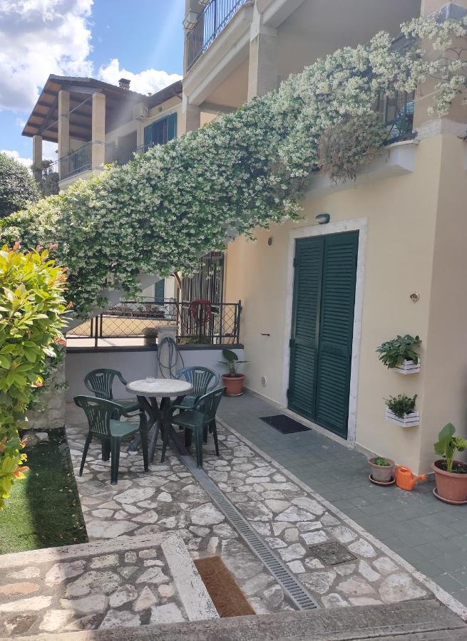 Apartmán Tana Per Gli Ospiti Terni Exteriér fotografie