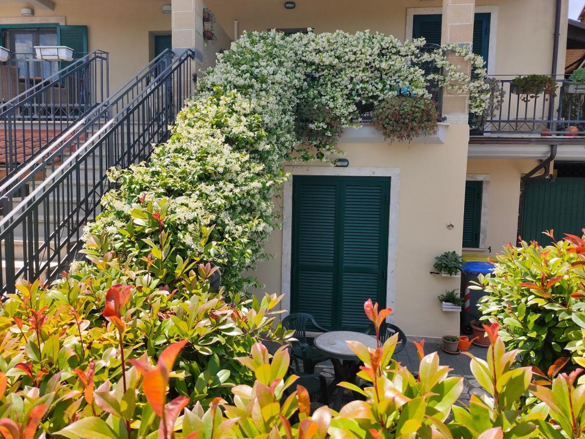 Apartmán Tana Per Gli Ospiti Terni Exteriér fotografie